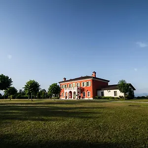 https://villa-san-pietro-desenzano-del-garda.it-lombardy.com